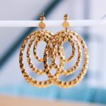 Statement oorbel met ovale gedeukte ringen